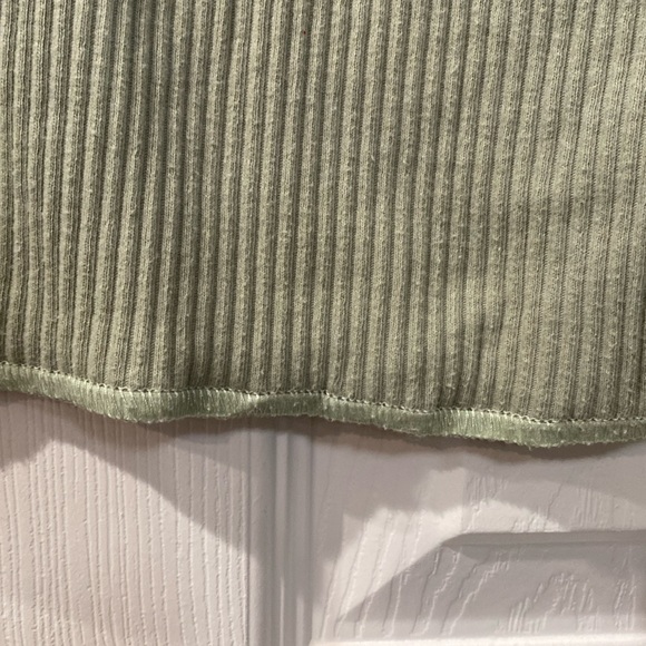 ZARA Girls Sage Green Ribbed Crew Neck Long Sleeve Size 10 - Picture 4 of 4
